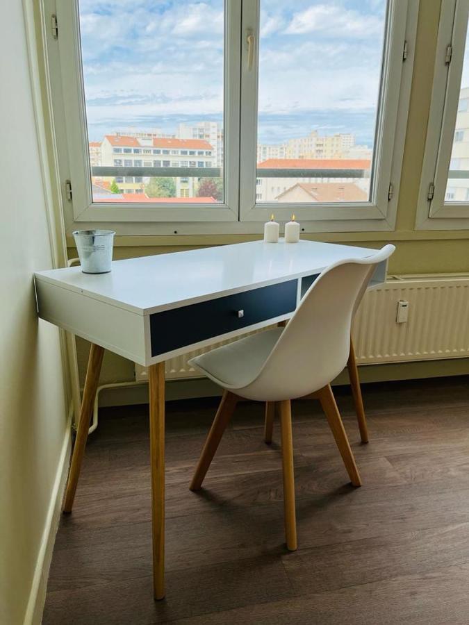 Espace 500 - Cosy, Wifi & Vue Sur La Ville Saint-Etienne  Kültér fotó